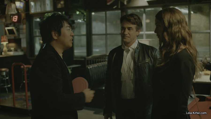 MITJ_S2x04_2812429.jpg