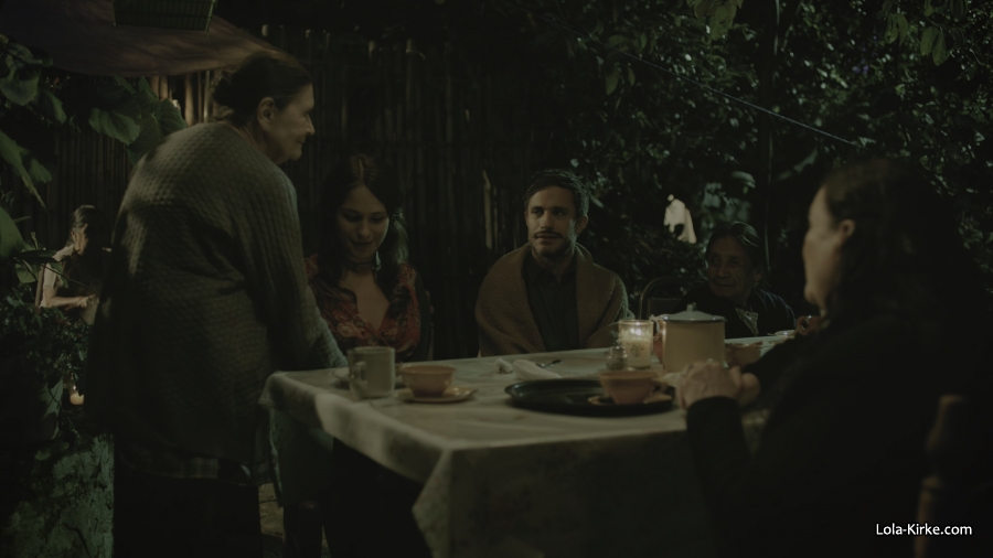 MITJ_S2x06_2825129.jpg