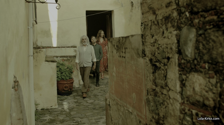 MITJ_S2x06_2831829.jpg