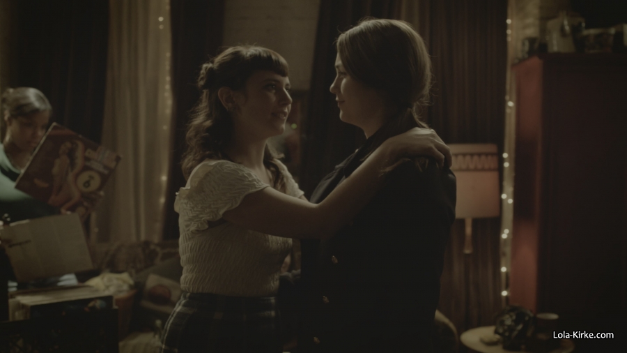 Click to view full size image
==============
MITJ_S1x01_2825229.jpg MITJ_S1x01_2825229.jpg