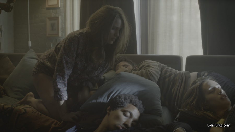 Click to view full size image
==============
MITJ_S1x01_2854429.jpg MITJ_S1x01_2854429.jpg