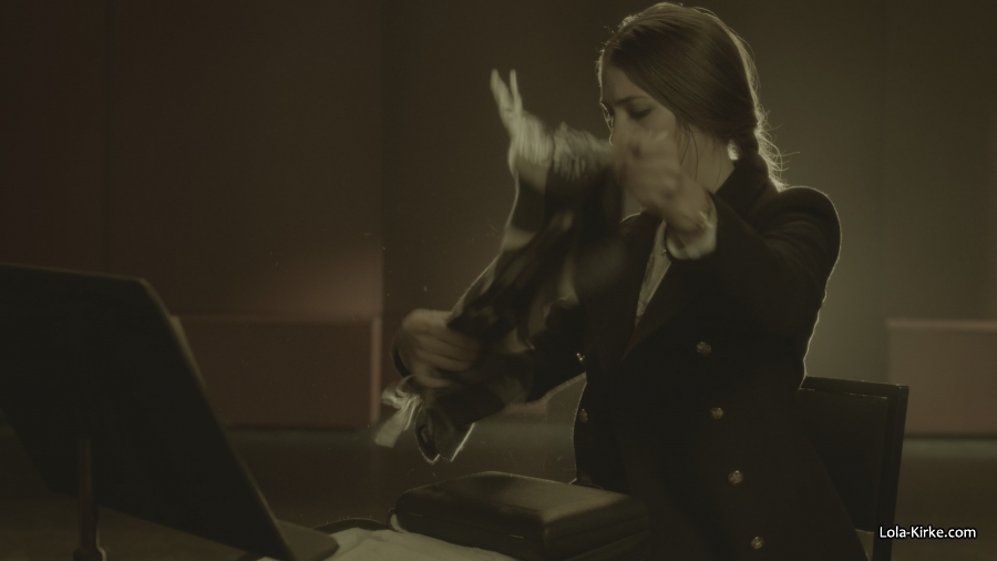 Click to view full size image
==============
MITJ_S1x01_2866929.jpg MITJ_S1x01_2866929.jpg