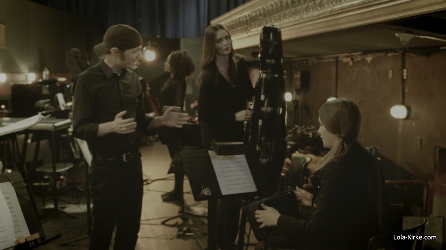 MITJ_S1x01_289529.jpg