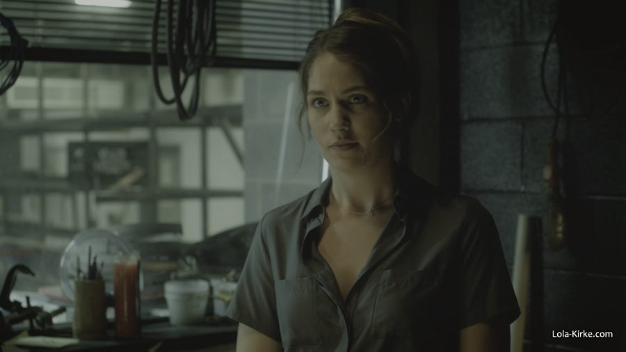 MITJ_S1x04_2813729.jpg