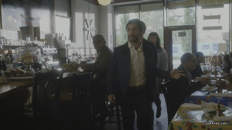 MITJ_S1x04_2834729.jpg