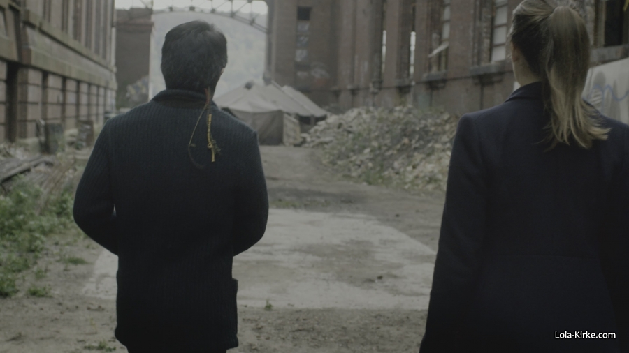 MITJ_S1x09_2841329.jpg