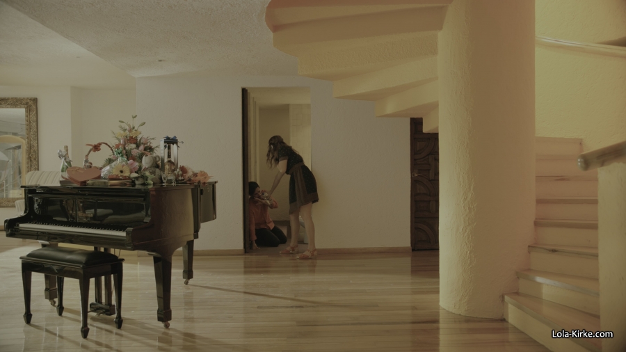 MITJ_S2x05_2813629.jpg