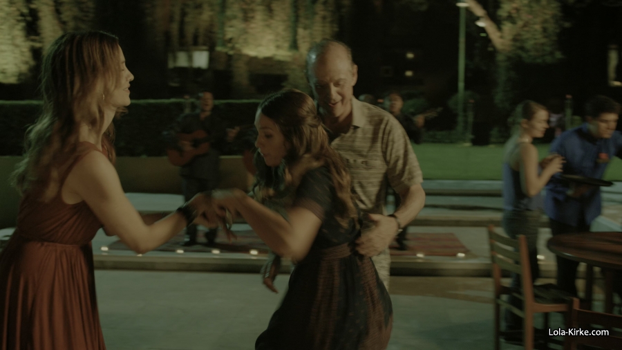 MITJ_S2x05_2819629.jpg