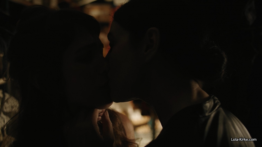 Click to view full size image
==============
MITJ_S3x02_2858629.jpg MITJ_S3x02_2858629.jpg