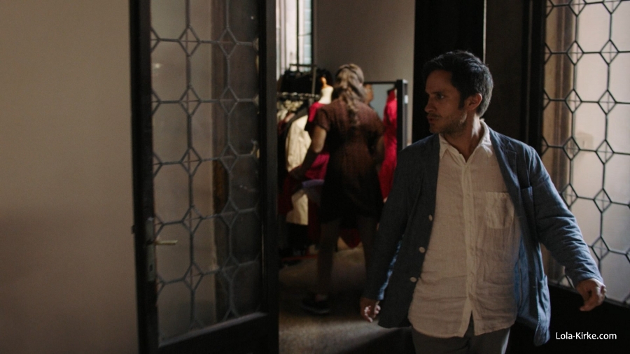 Click to view full size image
==============
MITJ_S3x04_28829.jpg MITJ_S3x04_28829.jpg