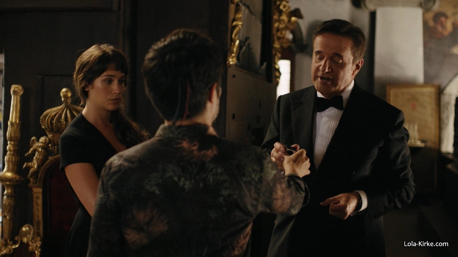 MITJ_S3x05_2811129.jpg