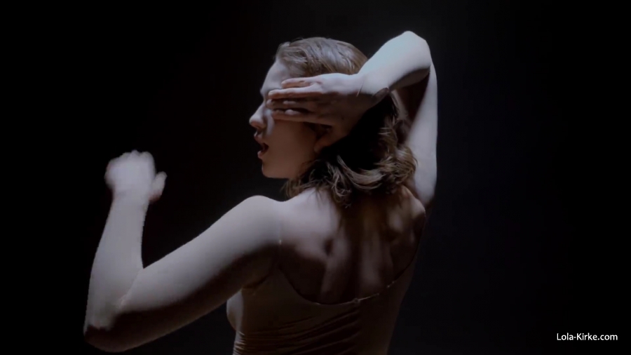 Lola_Kirke_-_Sexy_Song_283229.JPG